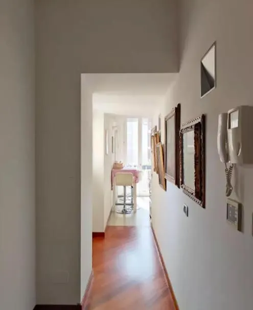 Stanza Nr 2 In Zona Solari In Appartamento Incantevole 米兰 招待所